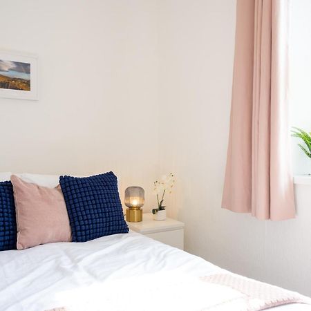 Northern Hideaways, Castle Hill View เบลลิงแฮม ภายนอก รูปภาพ