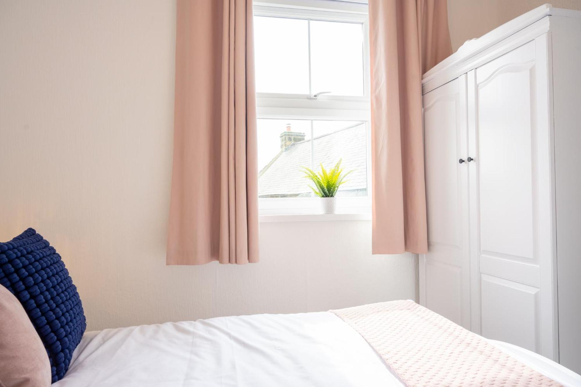 Northern Hideaways, Castle Hill View เบลลิงแฮม ภายนอก รูปภาพ